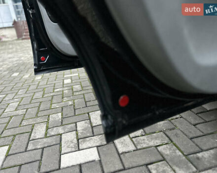 Черный Фольксваген Пассат, объемом двигателя 1.9 л и пробегом 409 тыс. км за 4650 $, фото 56 на Automoto.ua