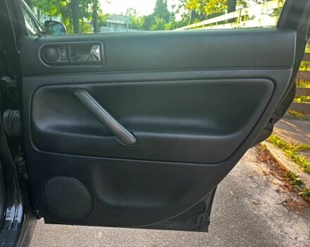 Чорний Фольксваген Пассат, об'ємом двигуна 1.8 л та пробігом 334 тис. км за 4390 $, фото 18 на Automoto.ua