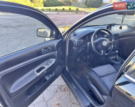 Черный Фольксваген Пассат, объемом двигателя 1.78 л и пробегом 300 тыс. км за 4350 $, фото 13 на Automoto.ua