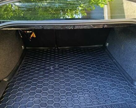 Черный Фольксваген Пассат, объемом двигателя 1.98 л и пробегом 443 тыс. км за 3800 $, фото 5 на Automoto.ua