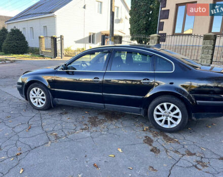 Черный Фольксваген Пассат, объемом двигателя 1.78 л и пробегом 300 тыс. км за 4350 $, фото 2 на Automoto.ua