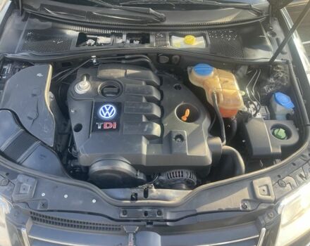 Чорний Фольксваген Пассат, об'ємом двигуна 1.9 л та пробігом 300 тис. км за 1950 $, фото 5 на Automoto.ua