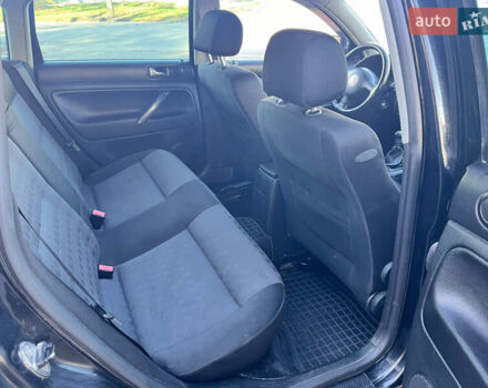 Черный Фольксваген Пассат, объемом двигателя 1.78 л и пробегом 300 тыс. км за 4350 $, фото 10 на Automoto.ua