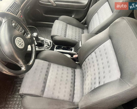 Чорний Фольксваген Пассат, об'ємом двигуна 1.78 л та пробігом 299 тис. км за 4350 $, фото 8 на Automoto.ua