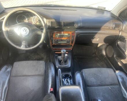 Чорний Фольксваген Пассат, об'ємом двигуна 1.9 л та пробігом 300 тис. км за 1950 $, фото 7 на Automoto.ua