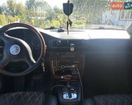 Чорний Фольксваген Пассат, об'ємом двигуна 2.77 л та пробігом 386 тис. км за 4500 $, фото 7 на Automoto.ua