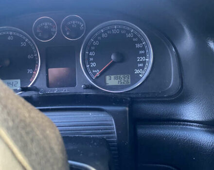 Черный Фольксваген Пассат, объемом двигателя 1.78 л и пробегом 318 тыс. км за 4800 $, фото 13 на Automoto.ua