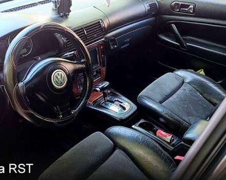 Чорний Фольксваген Пассат, об'ємом двигуна 2.5 л та пробігом 230 тис. км за 6000 $, фото 6 на Automoto.ua