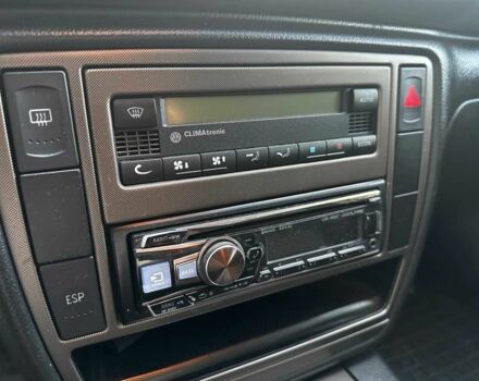 Чорний Фольксваген Пассат, об'ємом двигуна 1.8 л та пробігом 334 тис. км за 4390 $, фото 13 на Automoto.ua