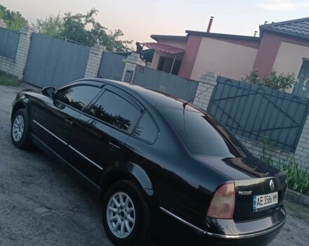 Черный Фольксваген Пассат, объемом двигателя 1.8 л и пробегом 250 тыс. км за 5200 $, фото 2 на Automoto.ua