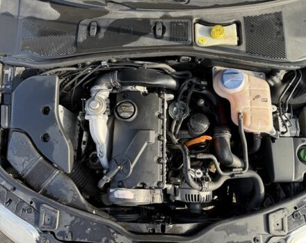 Черный Фольксваген Пассат, объемом двигателя 1.9 л и пробегом 443 тыс. км за 2400 $, фото 4 на Automoto.ua