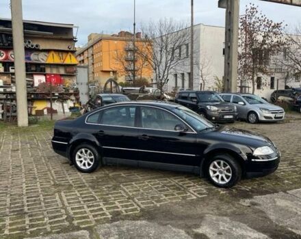 Черный Фольксваген Пассат, объемом двигателя 1.9 л и пробегом 220 тыс. км за 1650 $, фото 3 на Automoto.ua