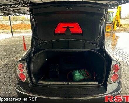 Черный Фольксваген Пассат, объемом двигателя 1.8 л и пробегом 360 тыс. км за 3750 $, фото 7 на Automoto.ua