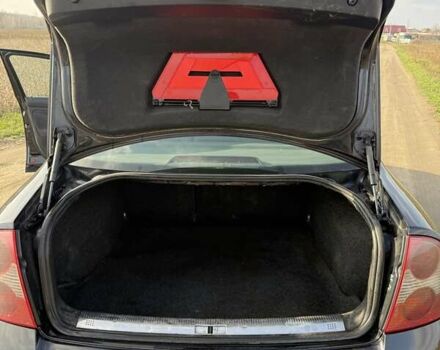 Черный Фольксваген Пассат, объемом двигателя 1.9 л и пробегом 443 тыс. км за 2400 $, фото 6 на Automoto.ua