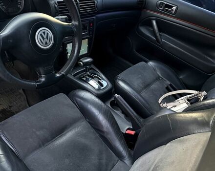 Черный Фольксваген Пассат, объемом двигателя 2.8 л и пробегом 277 тыс. км за 4300 $, фото 4 на Automoto.ua