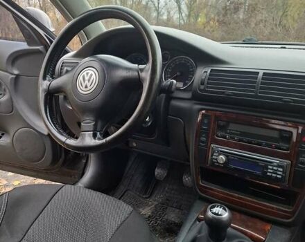 Черный Фольксваген Пассат, объемом двигателя 1.98 л и пробегом 183 тыс. км за 4900 $, фото 9 на Automoto.ua