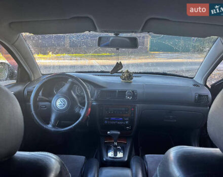 Черный Фольксваген Пассат, объемом двигателя 1.78 л и пробегом 365 тыс. км за 3500 $, фото 13 на Automoto.ua