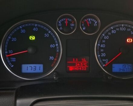 Черный Фольксваген Пассат, объемом двигателя 1.8 л и пробегом 342 тыс. км за 5300 $, фото 6 на Automoto.ua