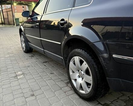 Черный Фольксваген Пассат, объемом двигателя 2.8 л и пробегом 277 тыс. км за 4300 $, фото 1 на Automoto.ua