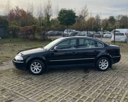 Черный Фольксваген Пассат, объемом двигателя 1.9 л и пробегом 220 тыс. км за 1650 $, фото 2 на Automoto.ua