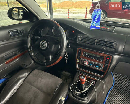 Черный Фольксваген Пассат, объемом двигателя 1.78 л и пробегом 360 тыс. км за 3750 $, фото 9 на Automoto.ua