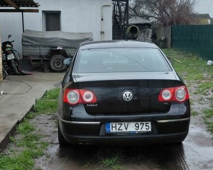 Черный Фольксваген Пассат, объемом двигателя 1.9 л и пробегом 363 тыс. км за 3300 $, фото 3 на Automoto.ua