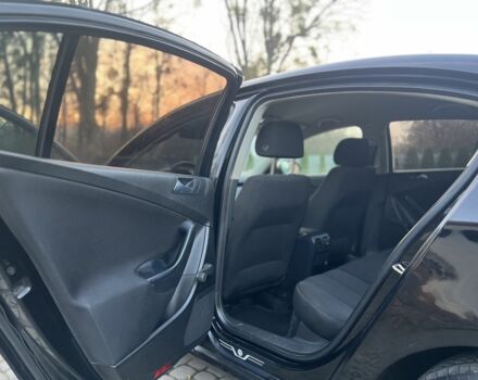 Чорний Фольксваген Пассат, об'ємом двигуна 2 л та пробігом 285 тис. км за 3950 $, фото 13 на Automoto.ua