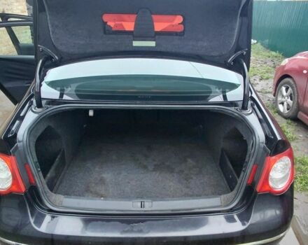 Черный Фольксваген Пассат, объемом двигателя 1.9 л и пробегом 363 тыс. км за 3300 $, фото 7 на Automoto.ua