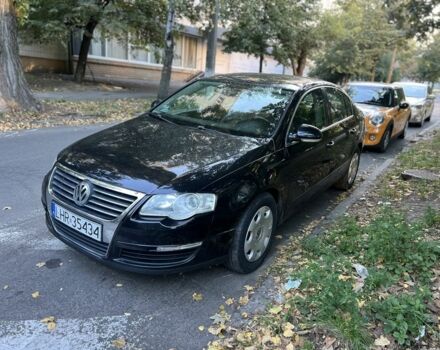 Чорний Фольксваген Пассат, об'ємом двигуна 2 л та пробігом 300 тис. км за 2500 $, фото 1 на Automoto.ua