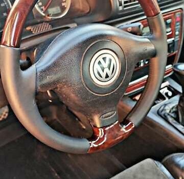 Черный Фольксваген Пассат, объемом двигателя 2.8 л и пробегом 305 тыс. км за 5300 $, фото 3 на Automoto.ua