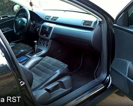 Чорний Фольксваген Пассат, об'ємом двигуна 2 л та пробігом 245 тис. км за 7500 $, фото 2 на Automoto.ua