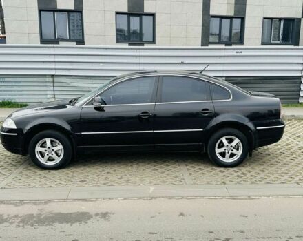 Черный Фольксваген Пассат, объемом двигателя 1.8 л и пробегом 200 тыс. км за 4750 $, фото 2 на Automoto.ua