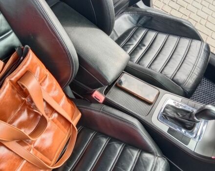 Черный Фольксваген Пассат, объемом двигателя 2 л и пробегом 381 тыс. км за 6500 $, фото 6 на Automoto.ua