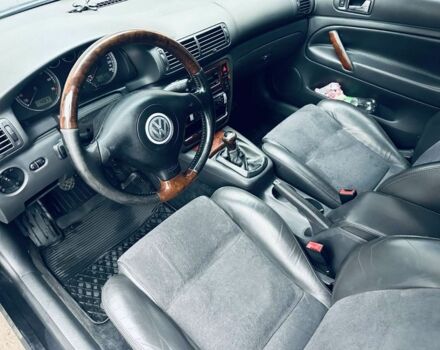 Черный Фольксваген Пассат, объемом двигателя 1.8 л и пробегом 200 тыс. км за 4750 $, фото 5 на Automoto.ua