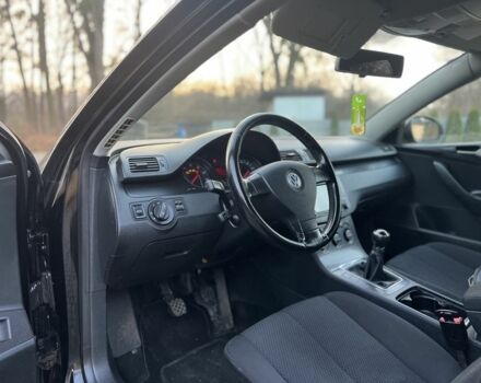 Чорний Фольксваген Пассат, об'ємом двигуна 2 л та пробігом 285 тис. км за 3950 $, фото 12 на Automoto.ua