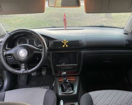 Черный Фольксваген Пассат, объемом двигателя 2 л и пробегом 312 тыс. км за 5250 $, фото 7 на Automoto.ua