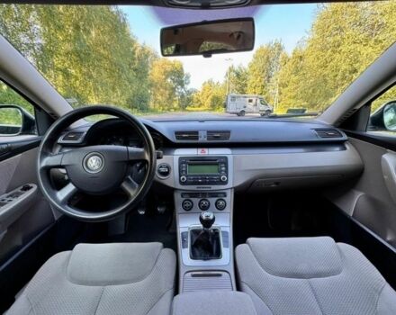 Черный Фольксваген Пассат, объемом двигателя 2 л и пробегом 227 тыс. км за 2200 $, фото 6 на Automoto.ua