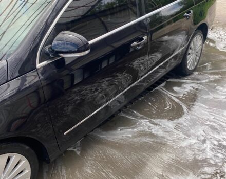 Чорний Фольксваген Пассат, об'ємом двигуна 2 л та пробігом 300 тис. км за 3500 $, фото 2 на Automoto.ua