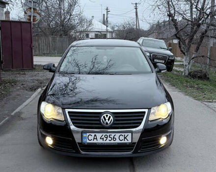Черный Фольксваген Пассат, объемом двигателя 1.98 л и пробегом 319 тыс. км за 5500 $, фото 1 на Automoto.ua