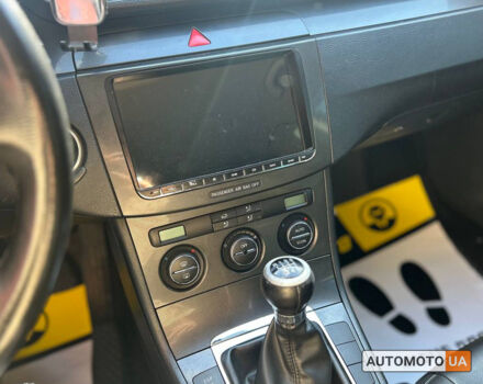 Черный Фольксваген Пассат, объемом двигателя 1.6 л и пробегом 319 тыс. км за 5700 $, фото 11 на Automoto.ua