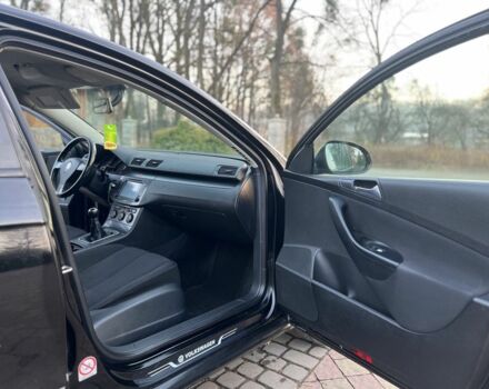 Чорний Фольксваген Пассат, об'ємом двигуна 2 л та пробігом 285 тис. км за 3950 $, фото 15 на Automoto.ua