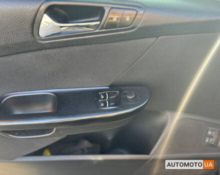 Черный Фольксваген Пассат, объемом двигателя 1.6 л и пробегом 319 тыс. км за 5700 $, фото 7 на Automoto.ua