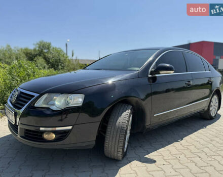 Чорний Фольксваген Пассат, об'ємом двигуна 2 л та пробігом 251 тис. км за 4899 $, фото 48 на Automoto.ua