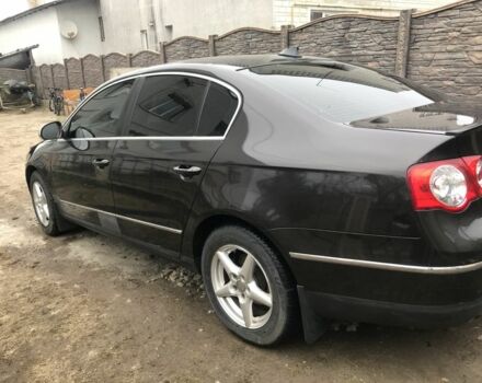 Черный Фольксваген Пассат, объемом двигателя 2 л и пробегом 330 тыс. км за 5200 $, фото 2 на Automoto.ua