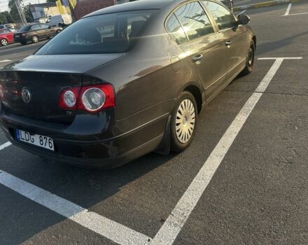 Черный Фольксваген Пассат, объемом двигателя 1.9 л и пробегом 350 тыс. км за 3500 $, фото 1 на Automoto.ua