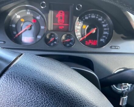 Фольксваген Пассат 2006 в Овруче на Automoto.ua Черный Фольксваген Пассат, объемом двигателя 2 л и пробегом 380 тыс. км за 5300 $, фото 9 на Automoto.ua
