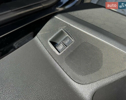 Чорний Фольксваген Пассат, об'ємом двигуна 2 л та пробігом 251 тис. км за 4899 $, фото 36 на Automoto.ua