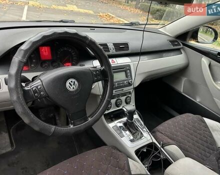 Черный Фольксваген Пассат, объемом двигателя 1.8 л и пробегом 240 тыс. км за 7000 $, фото 5 на Automoto.ua