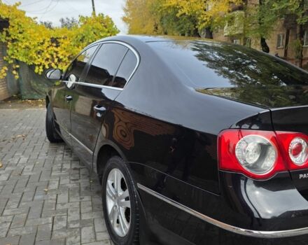 Фольксваген Пассат 2006 в Кривом Роге на Automoto.ua Черный Фольксваген Пассат, объемом двигателя 2 л и пробегом 300 тыс. км за 5999 $, фото 7 на Automoto.ua