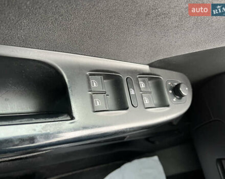 Черный Фольксваген Пассат, объемом двигателя 1.6 л и пробегом 340 тыс. км за 5700 $, фото 13 на Automoto.ua